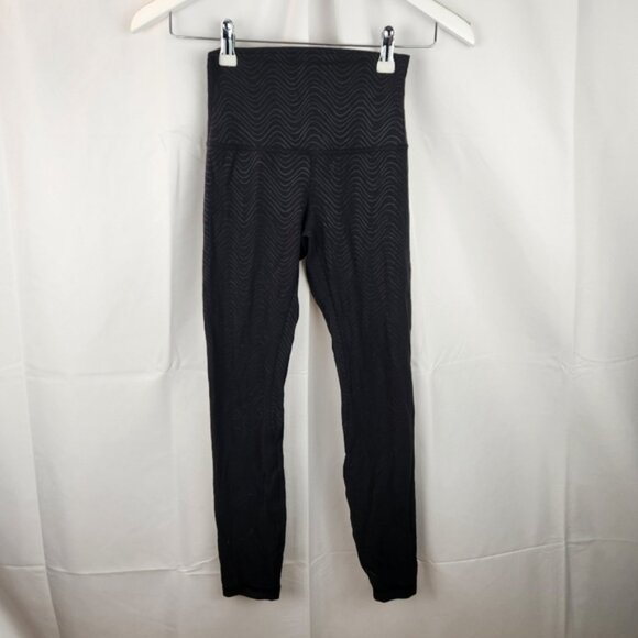Lululemon Align High-Rise Pant 25  Aqueous Emboss Black size 2 in EUC - Picture 5 of 11